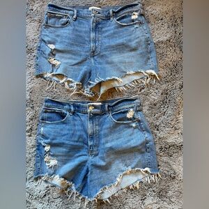 Abercrombie & Fitch The 4” Mom Short High  Distressed Frayed 2 pair